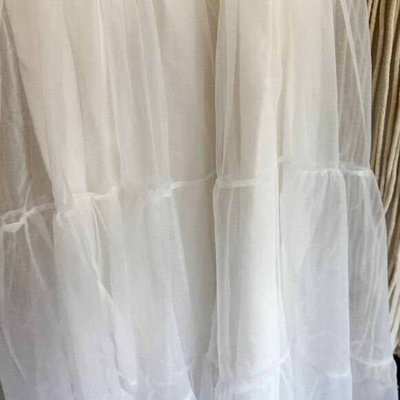 Vintage White Tiered Bridal Gown – JC Penney Size 7/8 Spaghetti Strap - Picture 10 of 10